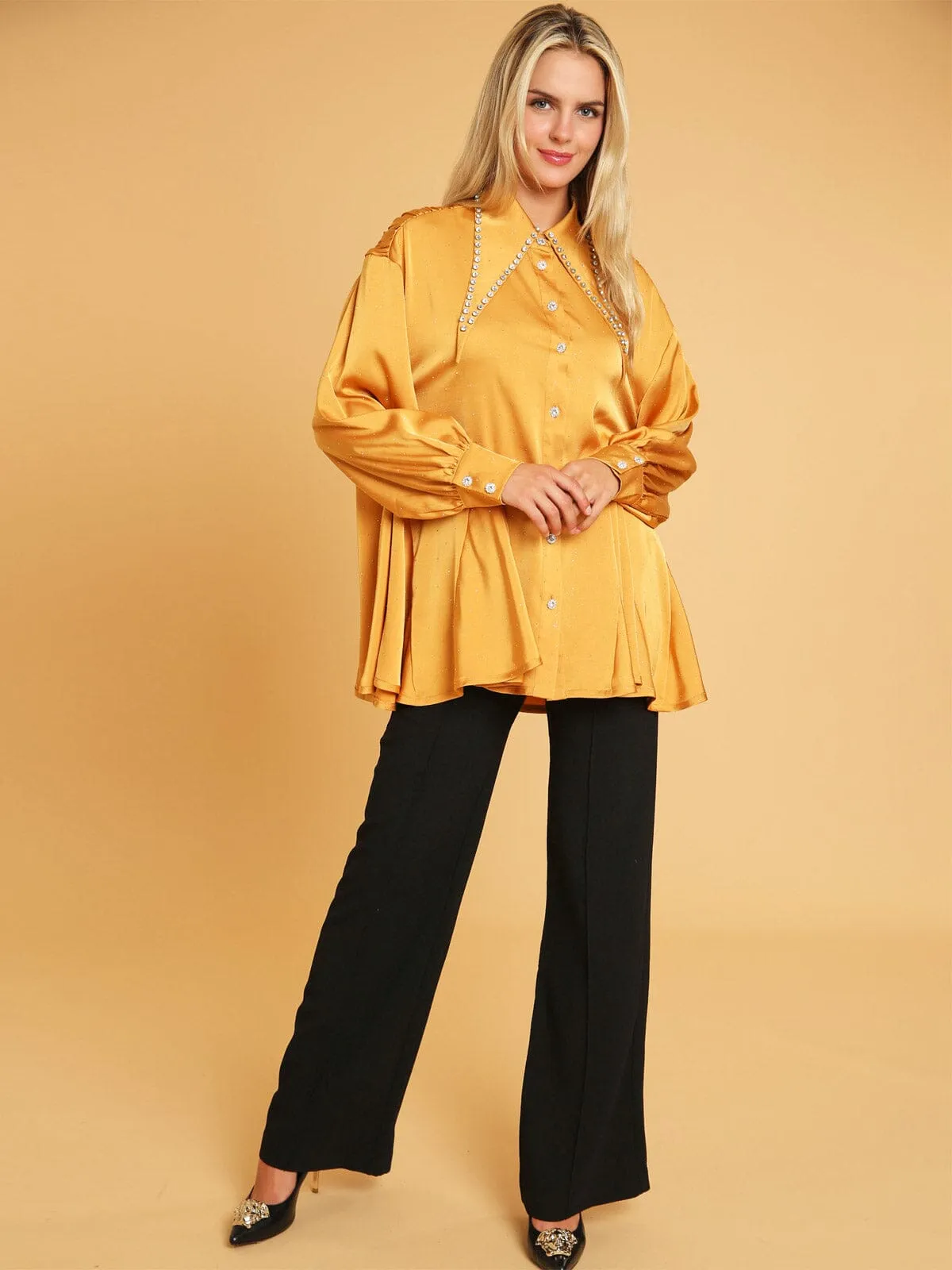 WOMEN'S LONG SLEEVE BUTTON UP STUDS DETAILED BLOUSE