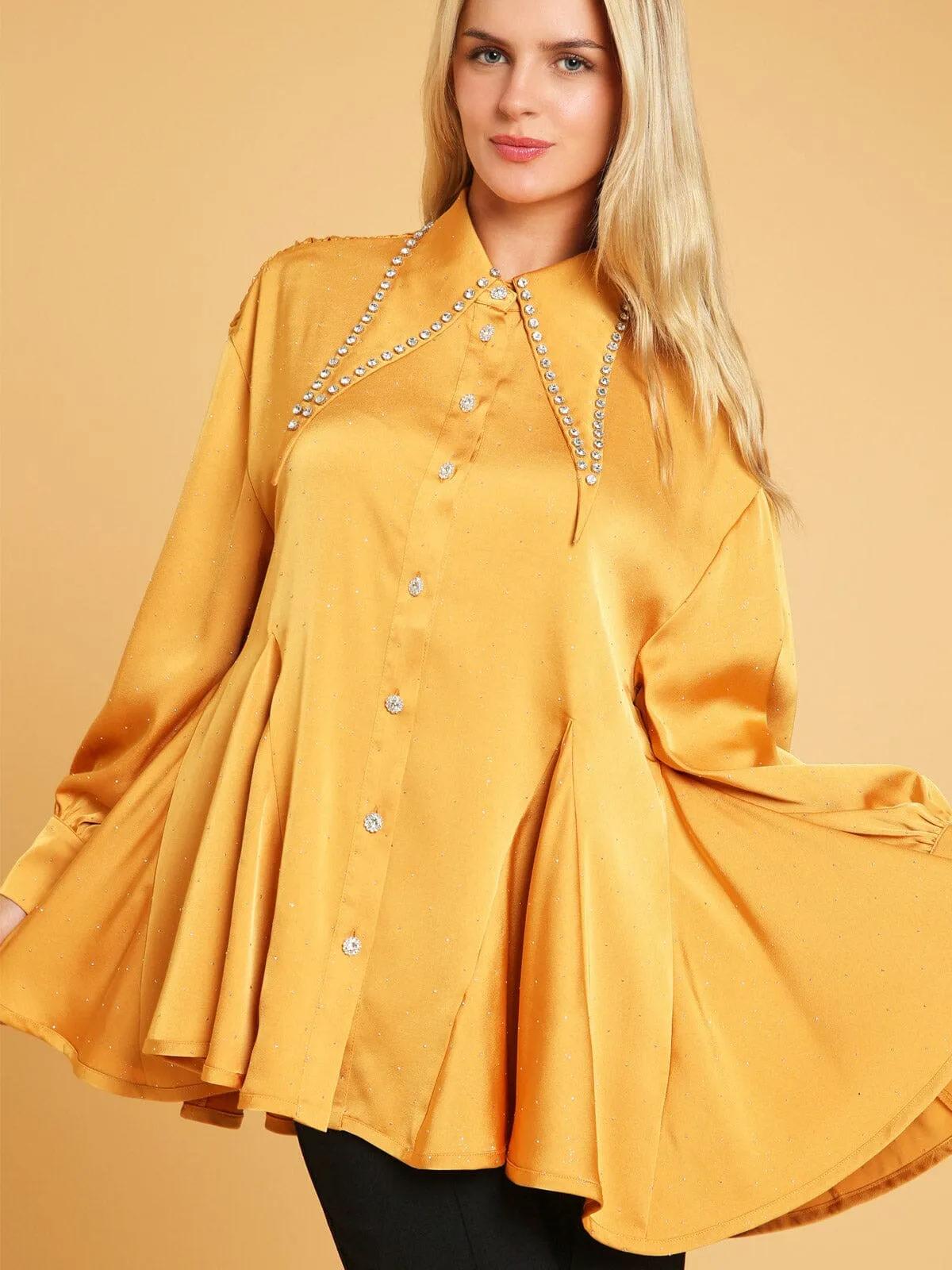 WOMEN'S LONG SLEEVE BUTTON UP STUDS DETAILED BLOUSE