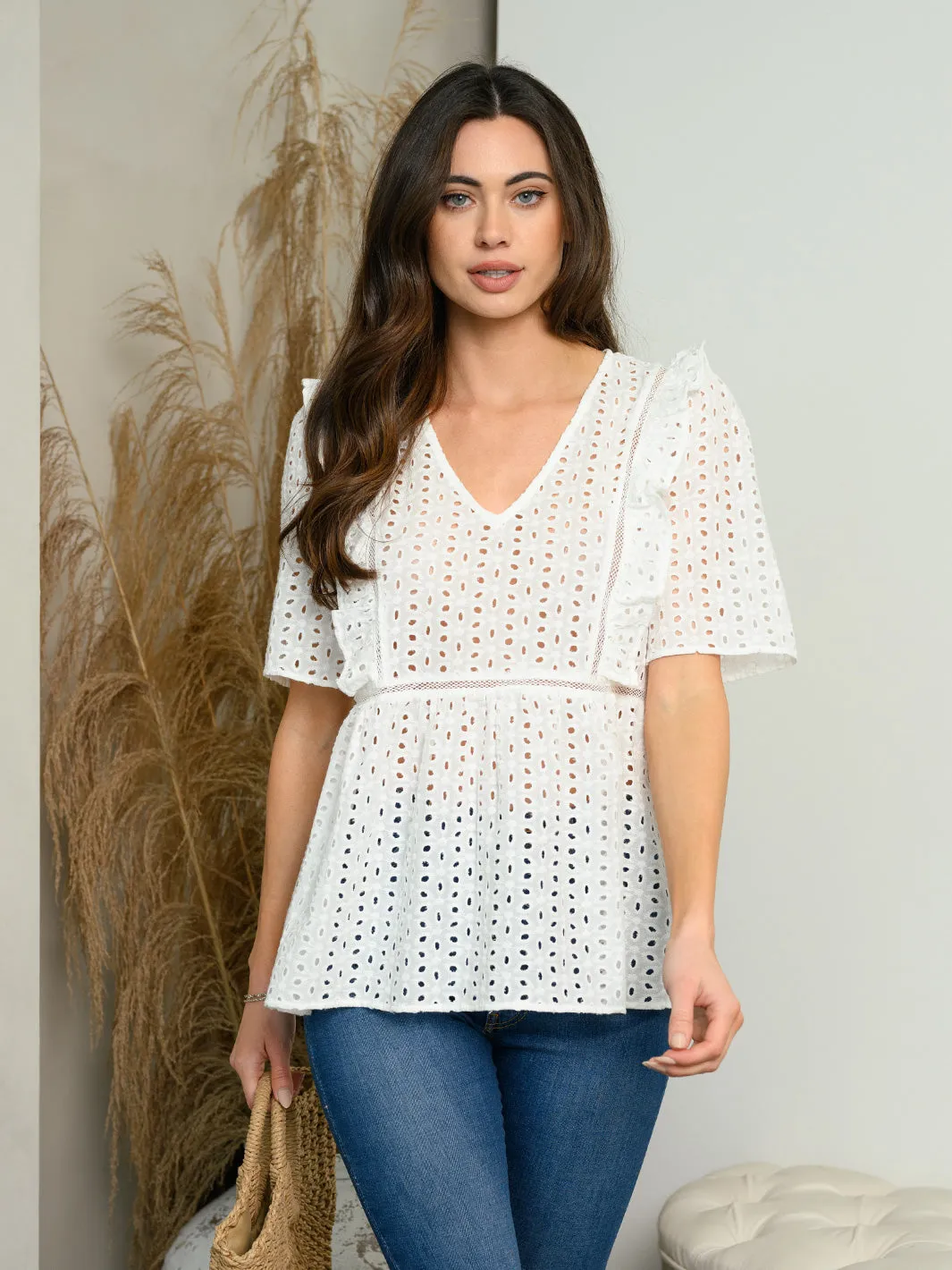WOMEN'S SHORT SLEEVE V-NECK RUFFLE TOP