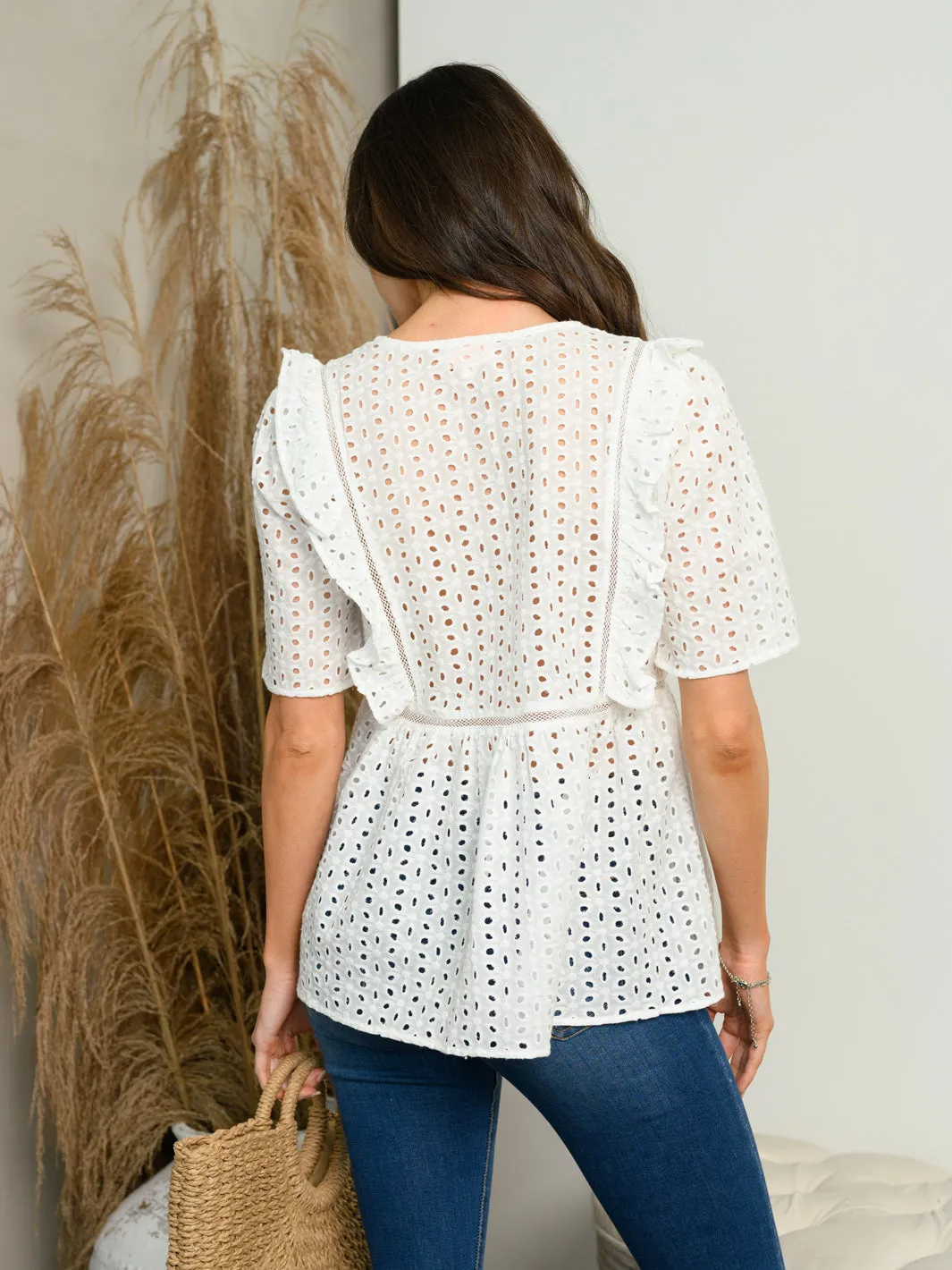 WOMEN'S SHORT SLEEVE V-NECK RUFFLE TOP