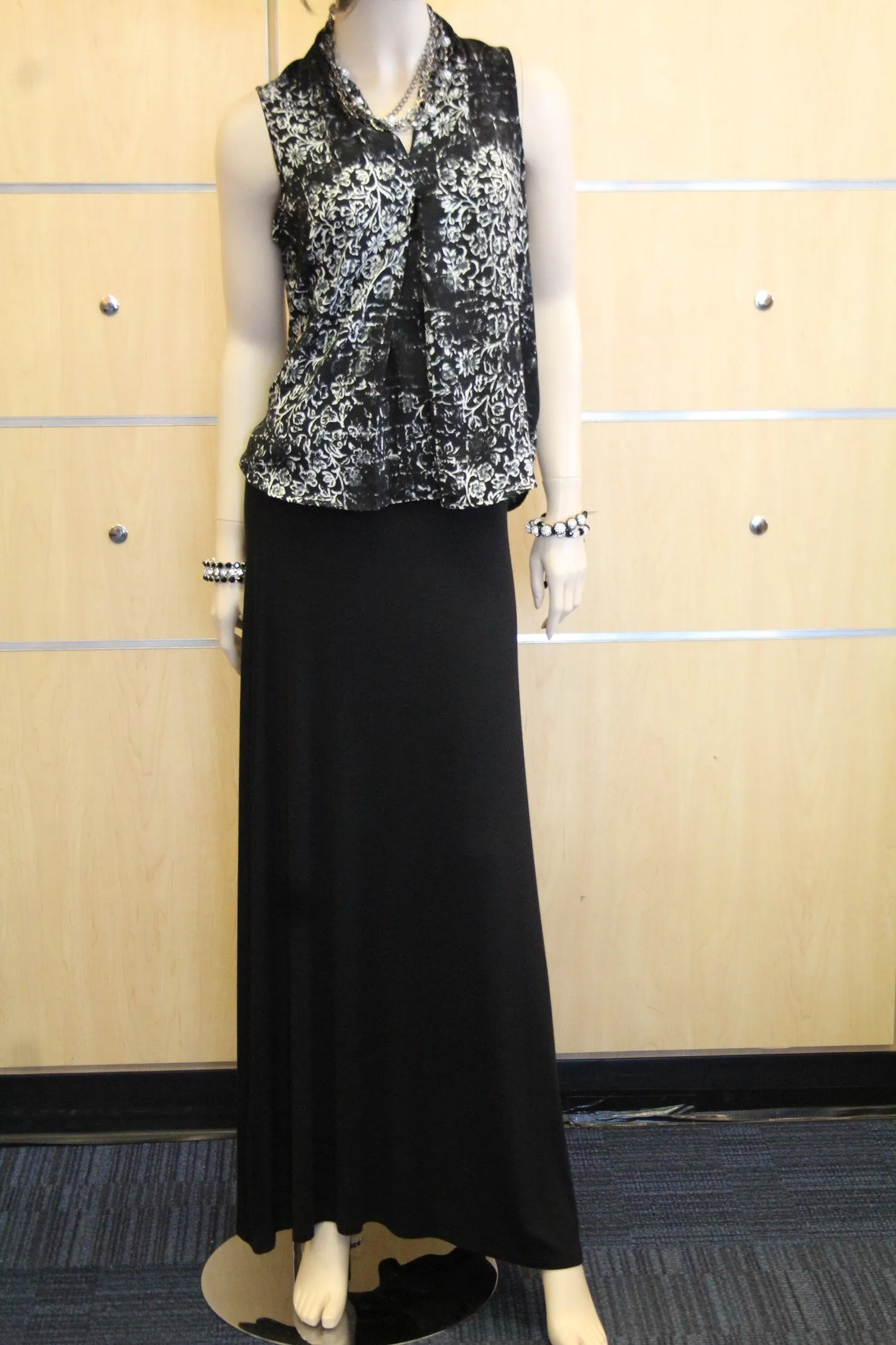 Yahada | Maxi Skirt Black