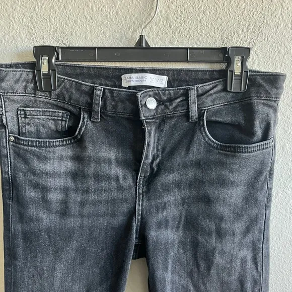 Zara Women's Bottom Pearls Black Skinny Jeans Size 8 Style 6164/203/800/40