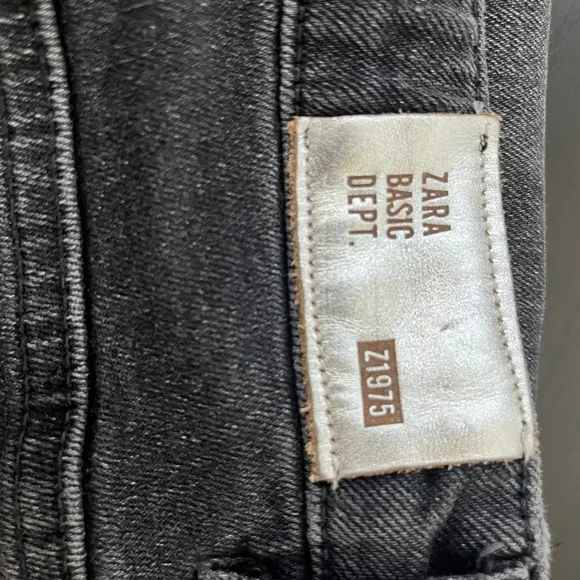 Zara Women's Bottom Pearls Black Skinny Jeans Size 8 Style 6164/203/800/40